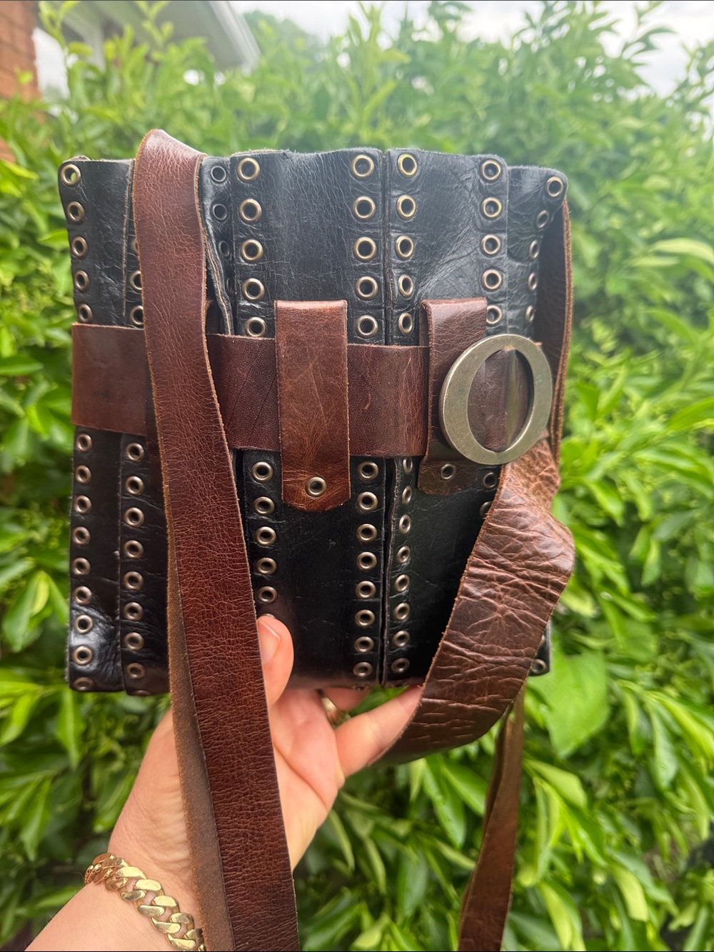 ❤️‍🔥🤎Gorgeous Medium Eyelet crossbody Bag leather ( NWT $470)🤎❤️‍🔥